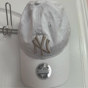 Aritzia x New Era cap